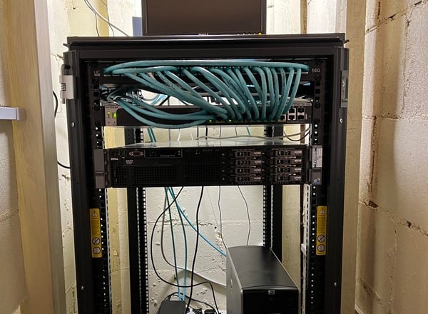 Enterprise network installation and cabling setup